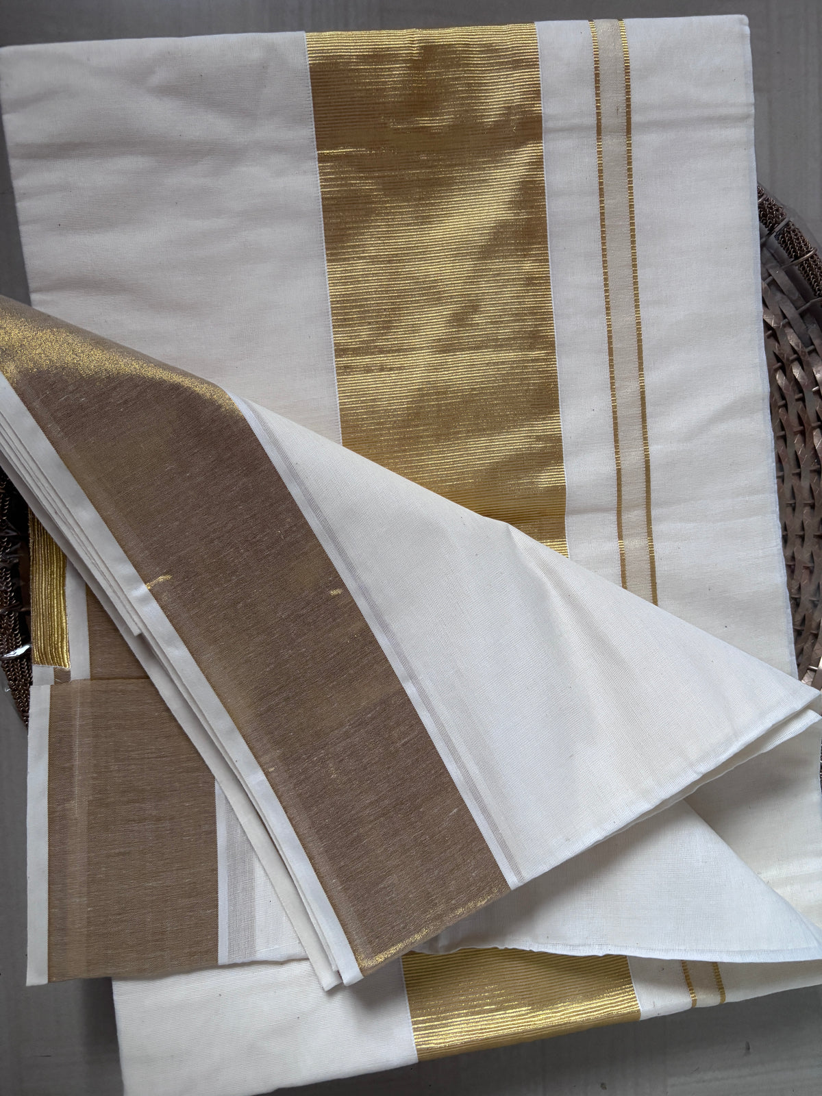 Buy Kerala Kasavu Saree online – Kasavu Saree blouse view