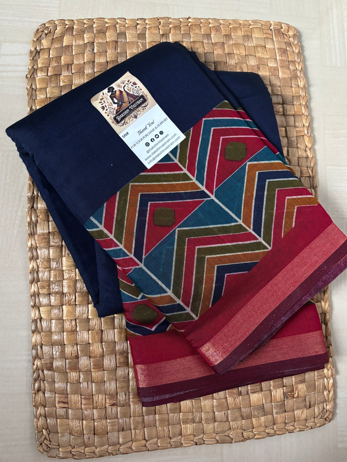Buy Maheshwari Cotton Saree online – Elegant Maheshwari Cotton Saree blouse piece