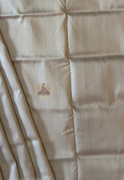 Flat lay of sustainable Bishnupur pure silk than saree – natural biodegradable fibre, ethically made in West Bengal
