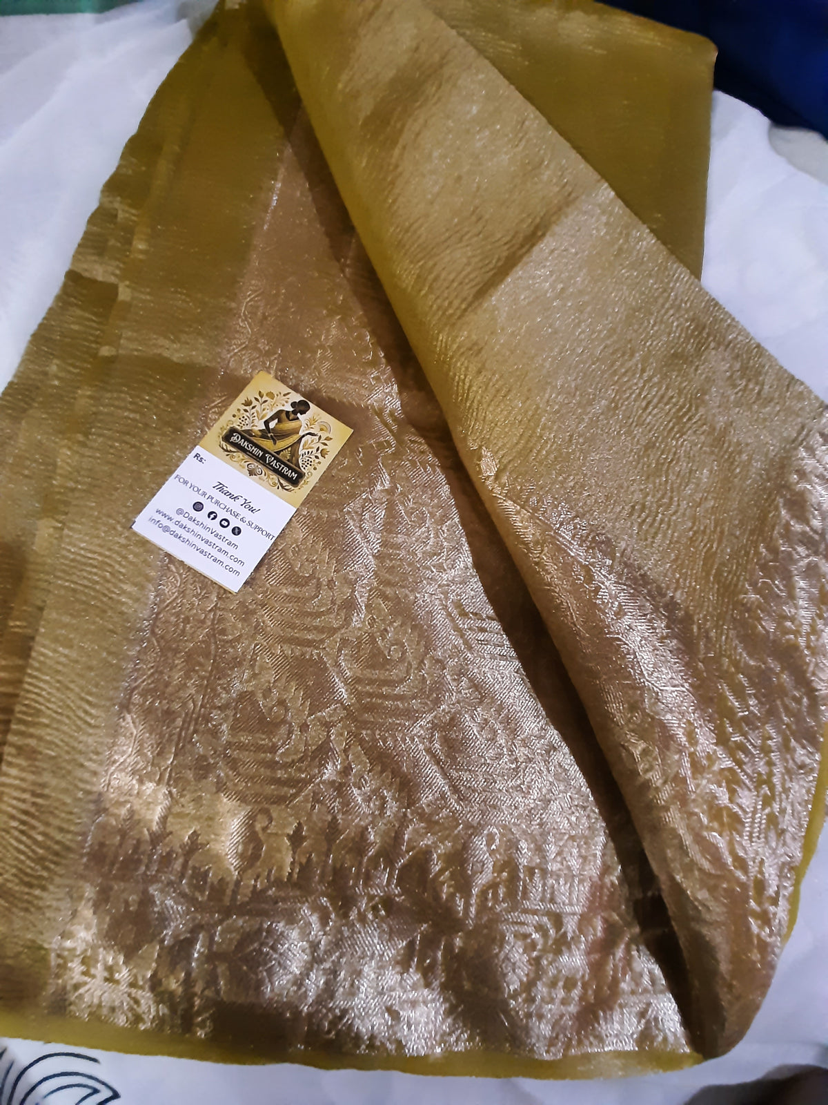 Rear view of Tissue Banarasi Saree featuring traditional Banarasi craftsmanship