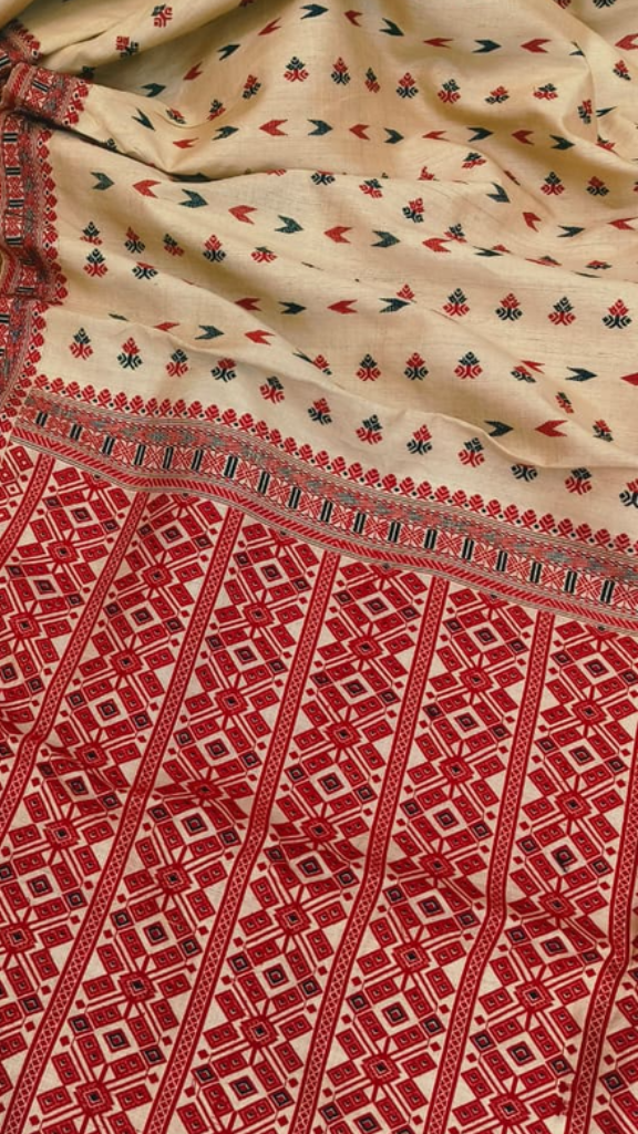 Shop Muga Tussar Silk Saree online – side drape showing textured silk