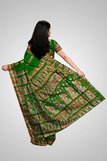 Buy Swarnachari Sarees – Rear profile showcasing pallu with mythological design