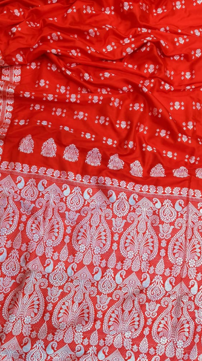 Intricate handwoven border and pallu detail of Assam Silk Saree – traditional artisan craftsmanship, Dakshin Vastram UK