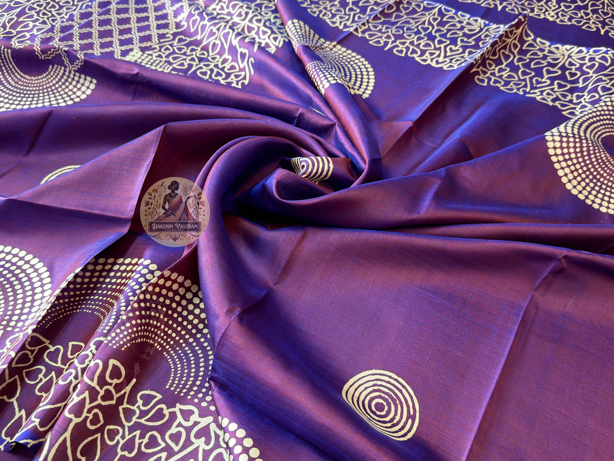 Detail of Bishnupur block print saree pallu and border – Bengal heritage art on silk, available worldwide from Dakshin Vastram
