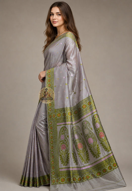 Front view of woman wearing authentic Bishnupur Baluchari Silk Saree with silk blouse Indian wedding reception collector saree