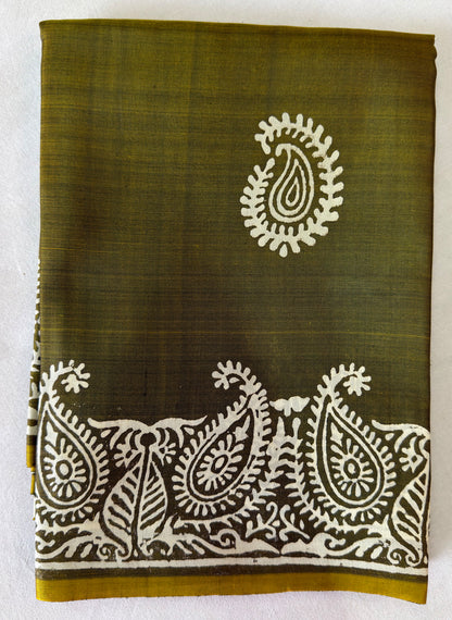 Shop Bishnupur Mulberry Saree online – Full saree laid flat display