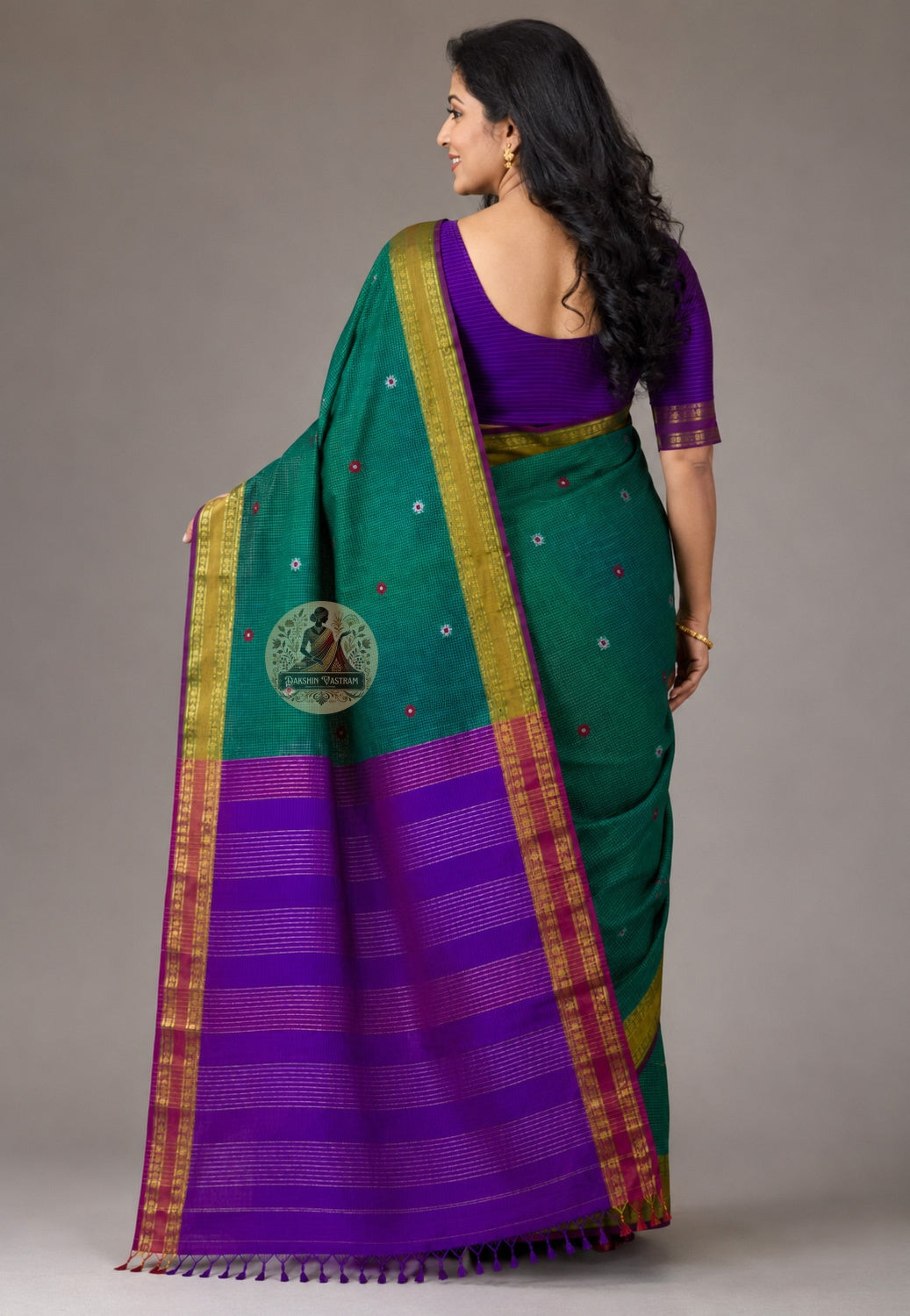 Rear view of Bishnupuri handwoven katan silk saree – elegant back drape with traditional woven Bengal border, heritage artisan saree for bridal and festive occasions
