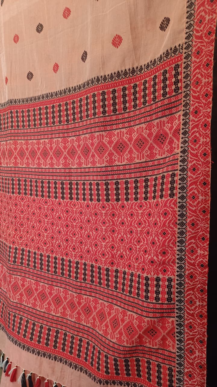 Shop Assam Silk Saree online – Side view showing Mulberry stitched border