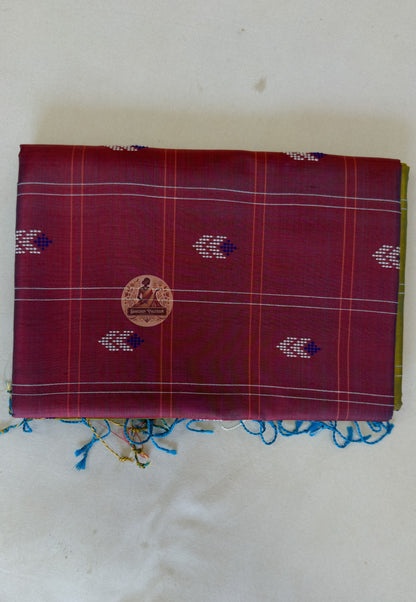 Bishnupur Pure Katan Silk Saree folded – finest handwoven pure Katan silk heirloom saree by Dakshin Vastram, directly sourced from Bishnupur's finest weaving families and carefully shipped worldwide