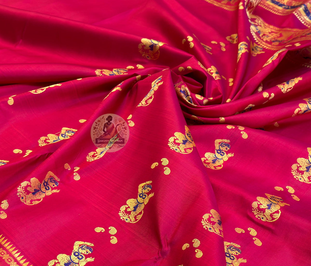 Shop Pure Silk Saree – Texture detail of Mulberry silk fabric