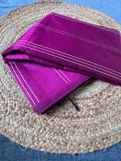 Buy silk saree online India – Rear view with pallu design