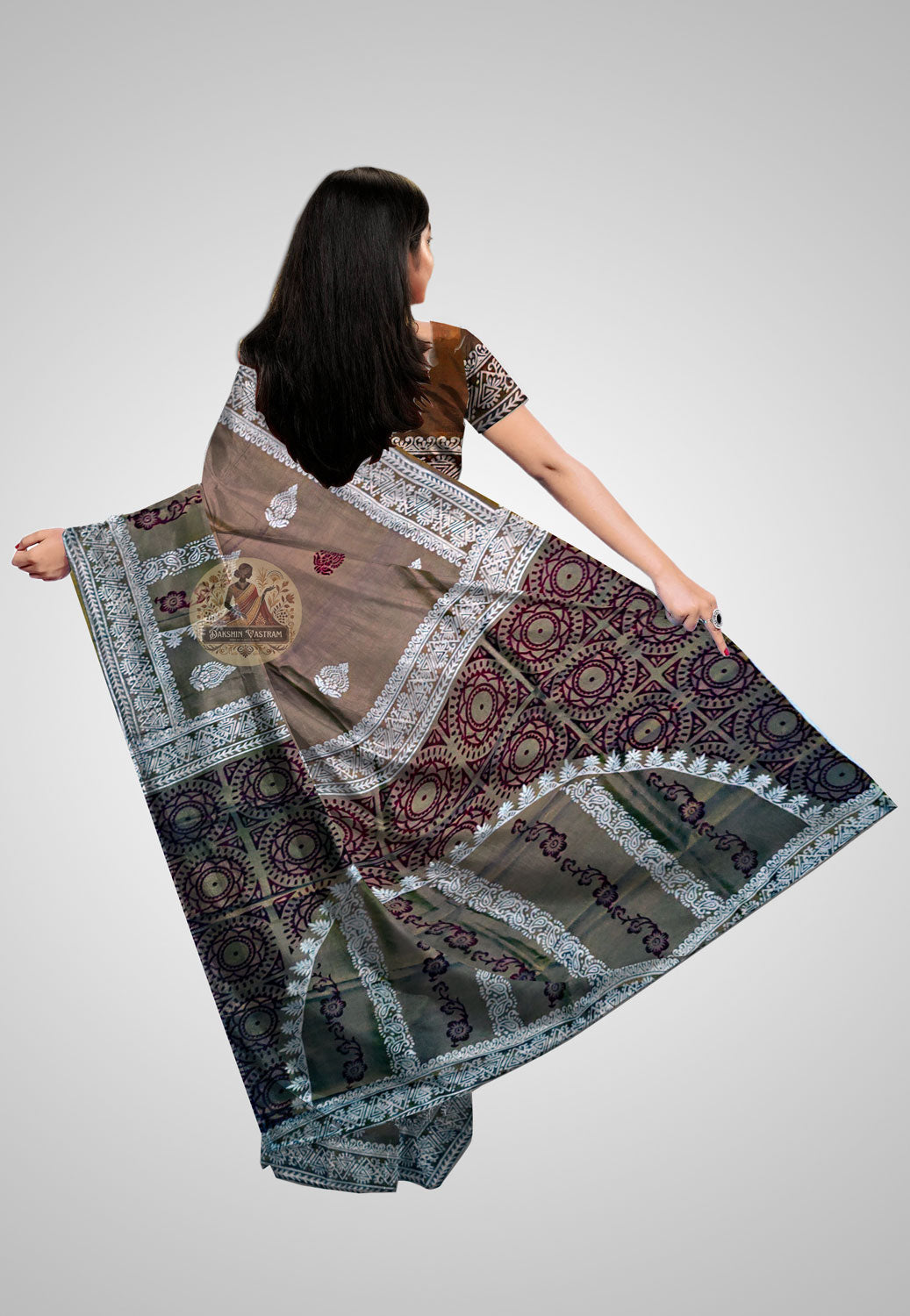 Explore Wedding Silk Sarees – Back view highlighting pallu craftsmanship
