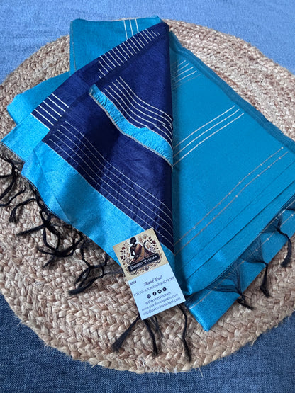 Shop semi raw silk saree India – Side drape of handwoven silk saree