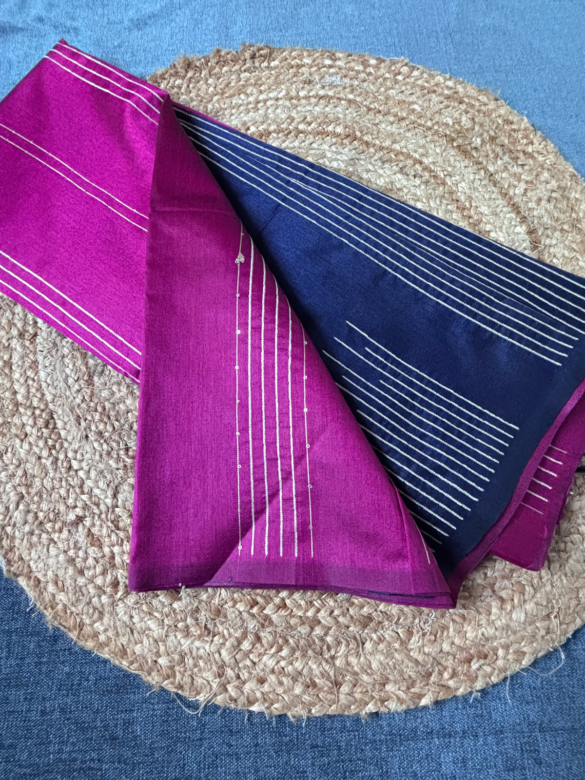 Buy silk saree online India – Rear view with pallu design