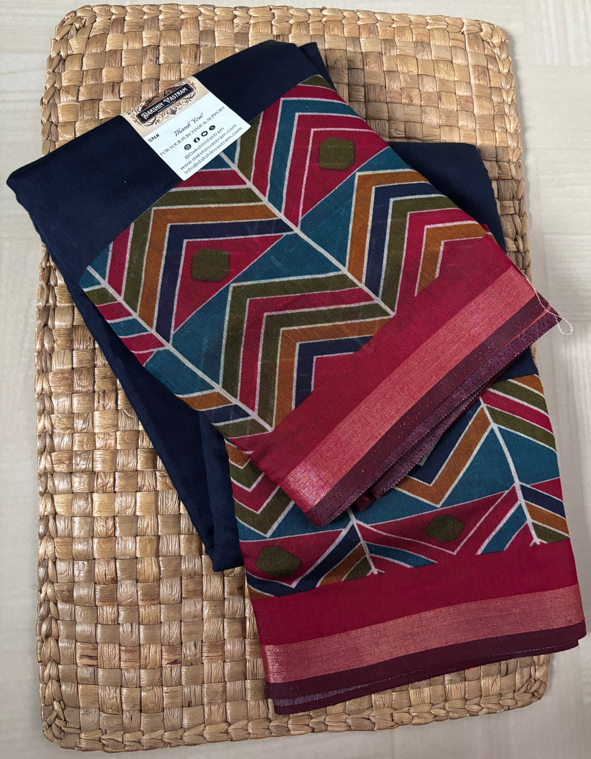 Buy Maheshwari Cotton Saree online – Elegant Maheshwari Cotton Saree full saree view