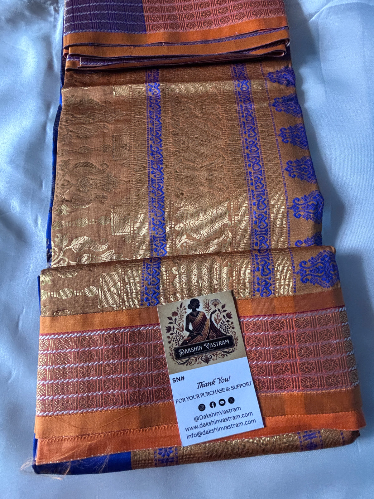 Buy Handloom Semi Silk Saree – Rear view with pallu design