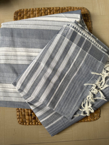 Buy Grey White Cotton Saree online – Grey White Saree front view