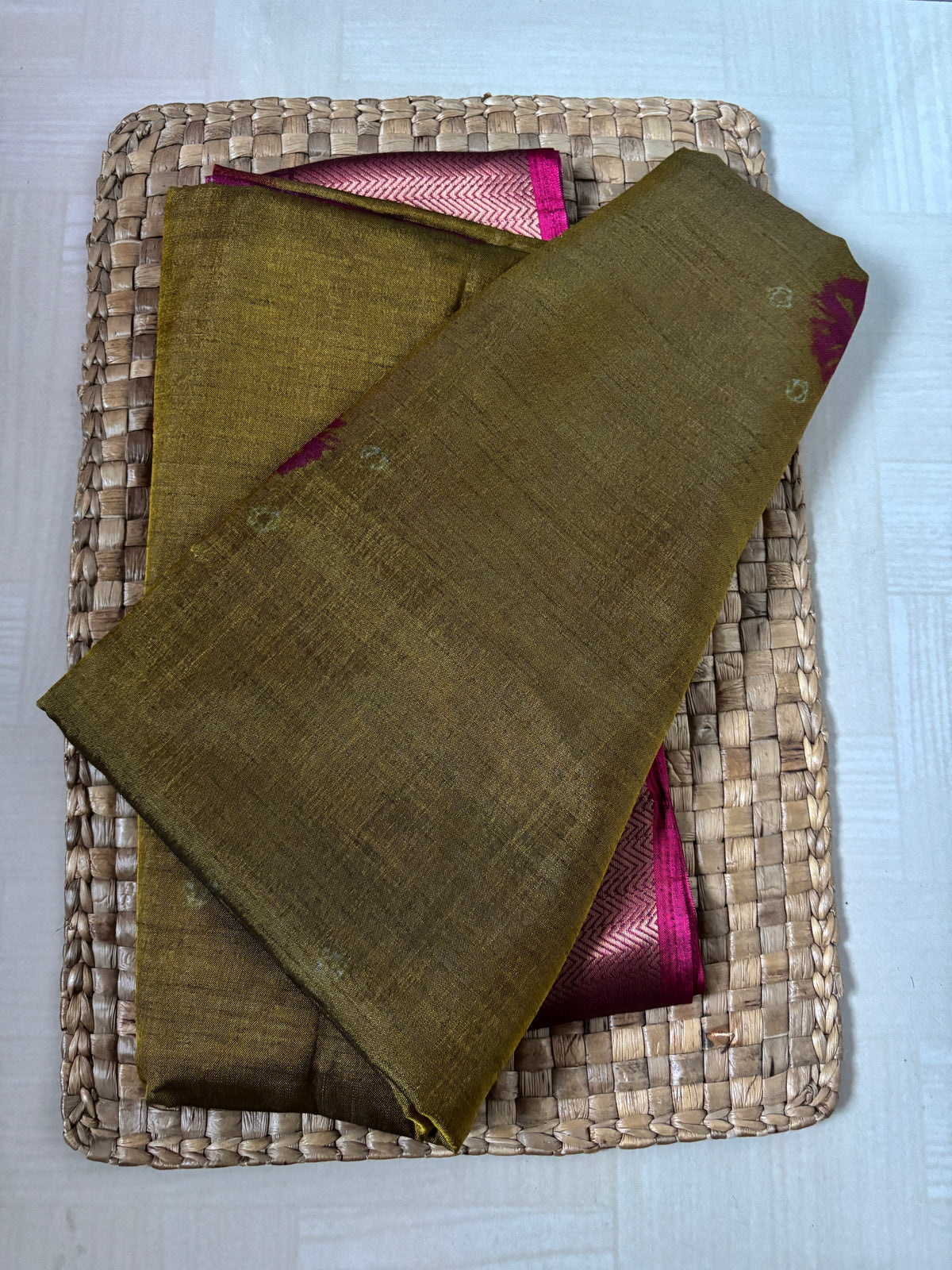 Buy Art Silk Saree online – Olive Pink Art Silk Saree full view