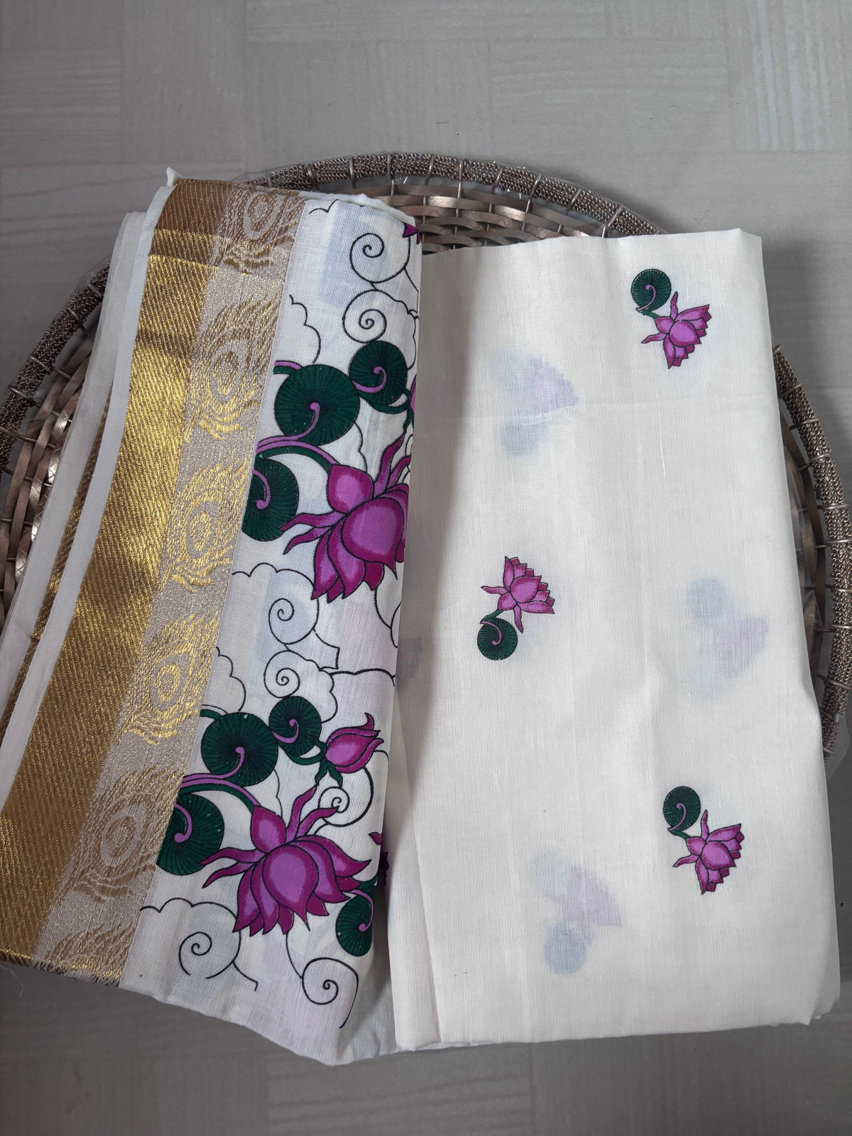 Buy Kerala Kasavu Saree online – Peacock Zari Saree rear view