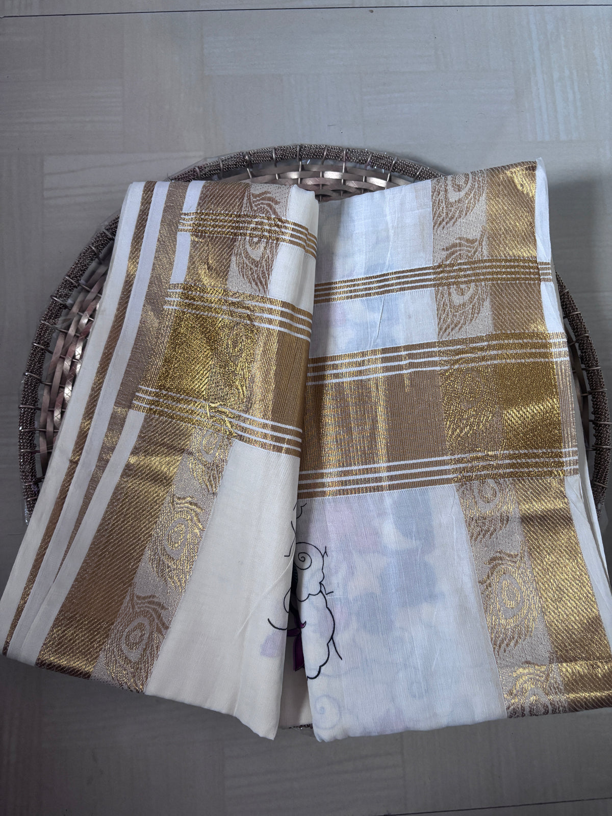 Buy Kerala Kasavu Saree online – Peacock Zari Saree full view