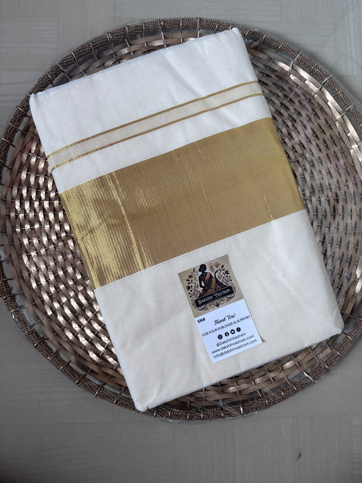 Buy Kerala Kasavu Saree online – Kasavu Saree front view