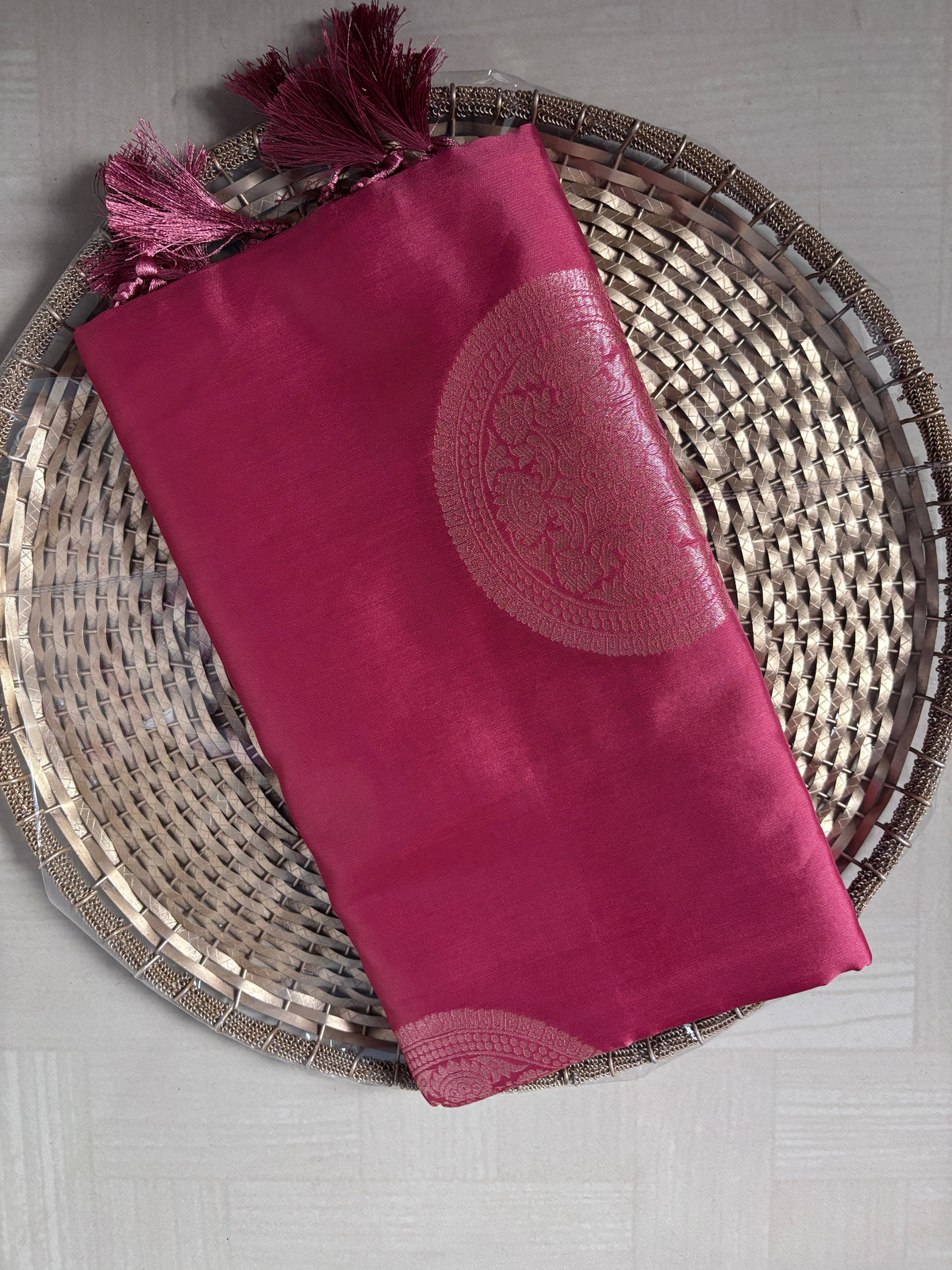 Buy Semi Soft Silk Saree online – Rose Pink Saree front view