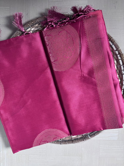 Buy Semi Soft Silk Saree online – Rose Pink Saree side view