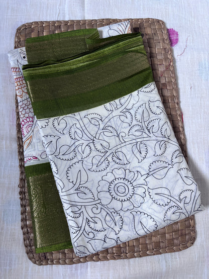Buy Handloom Silk Sarees – Rear pallu view of Dola Silk design