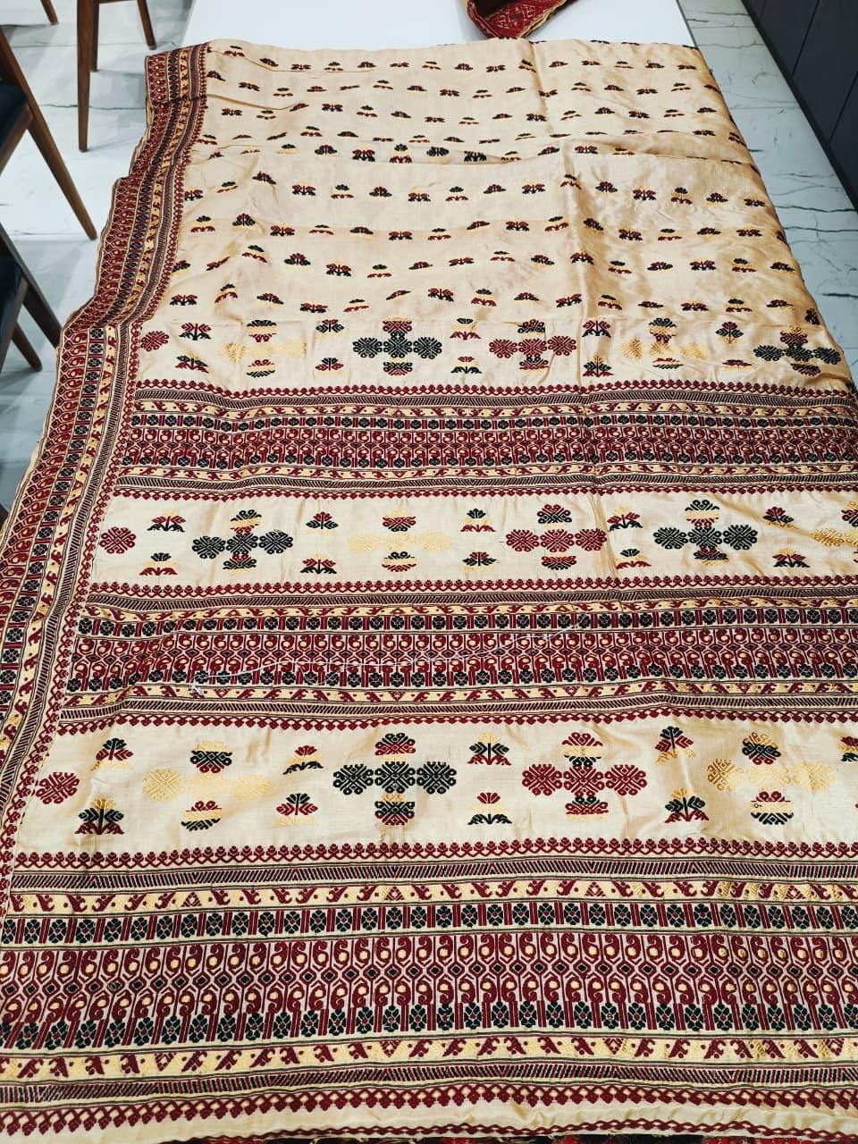 Buy Assam Silk Saree online – Front view of Toss silk saree