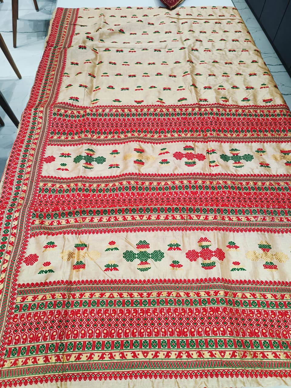 Buy Assam Silk Saree online – Full view of Toss silk saree
