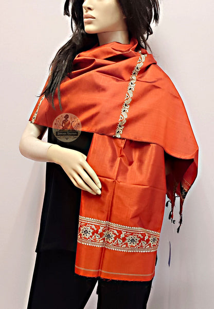 Buy Authentic Silk Stole – View of blouse paired with stole