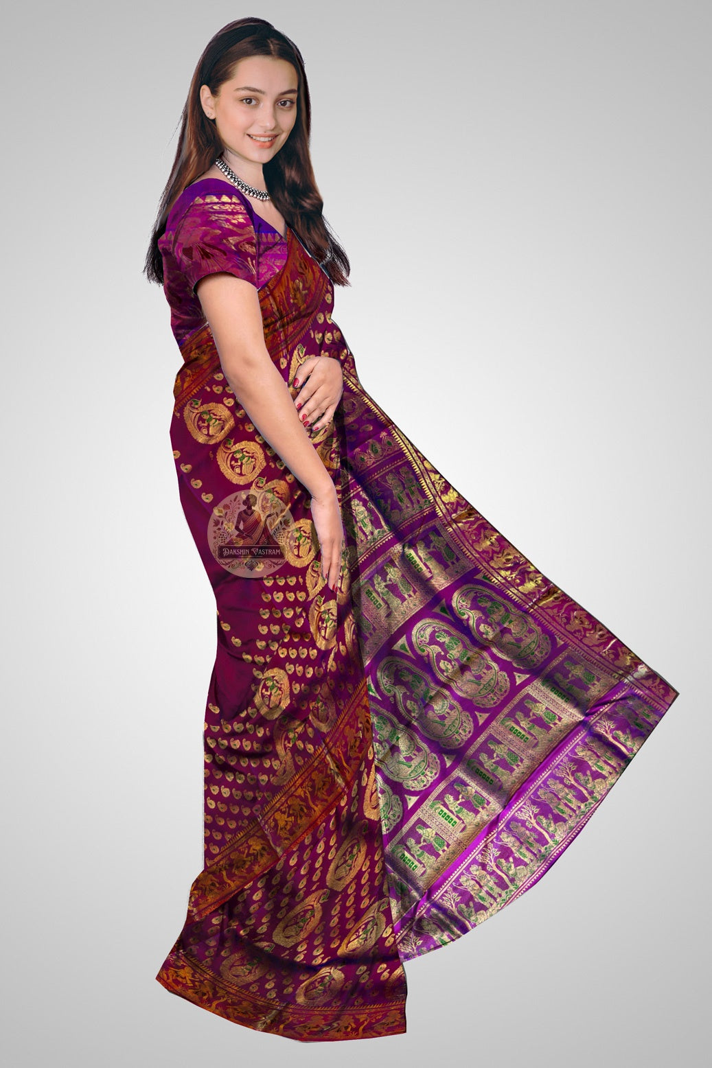 Golden zari Swarnachari Silk Saree – perfect gifting choice for weddings, delivered to Chennai and Kolkata