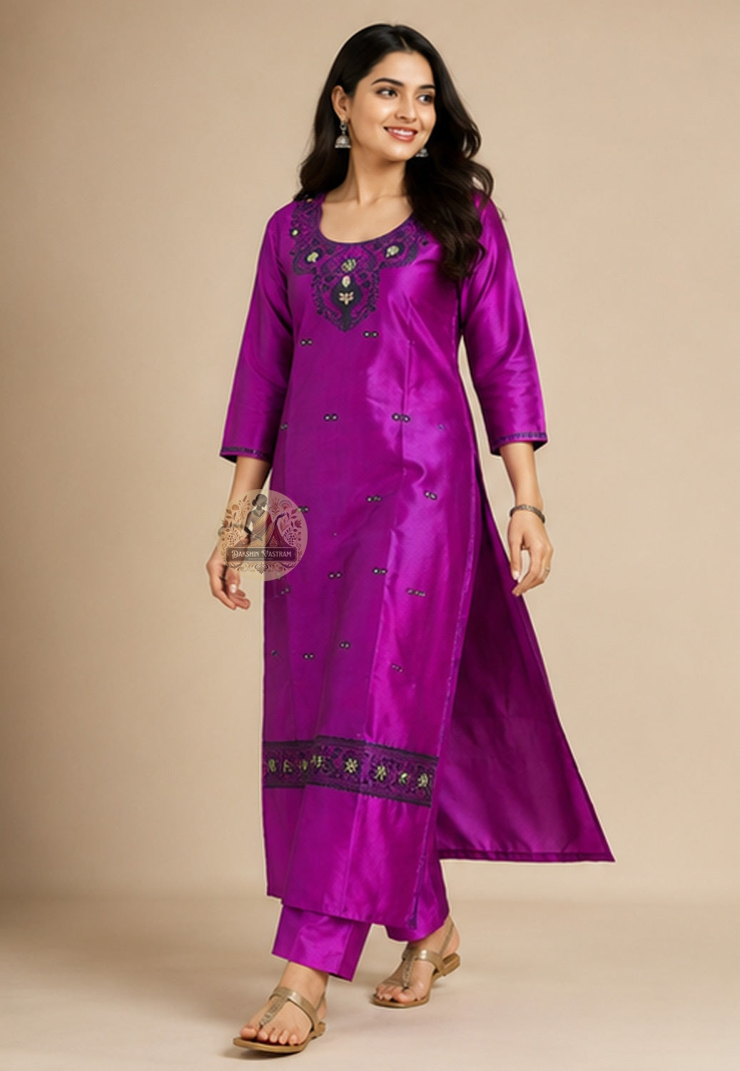 Traditional Baluchari narrative weave border motif on Deep Pink Mulberry silk kurti fabric – handloom craft from Bishnupur
