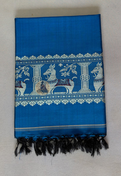 Pallu view of Baluchari silk stole – intricate hand-woven motifs of royal elephants and horses in mustard gold on deep violet pure silk, Bishnupur weave