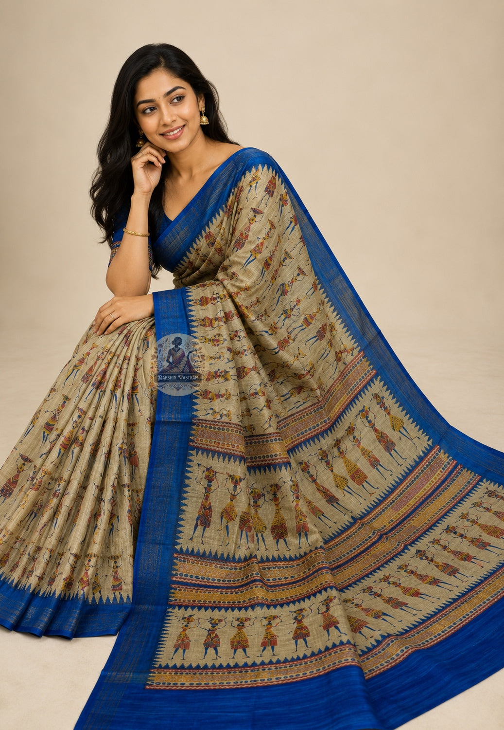 Rear view of Ghicha Tussar Silk Saree displaying handwoven pallu and raised natural silk texture, artisan-crafted Bengali saree for Durga Puja pandals in Kolkata and Diwali evenings in Lucknow