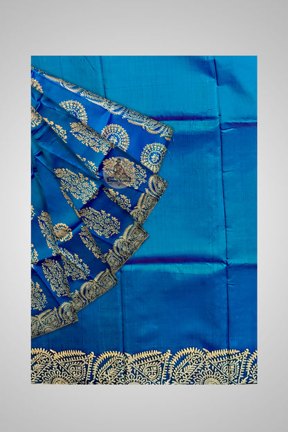 Buy Authentic Bengal Saree UK – Close-up of handwoven texture
