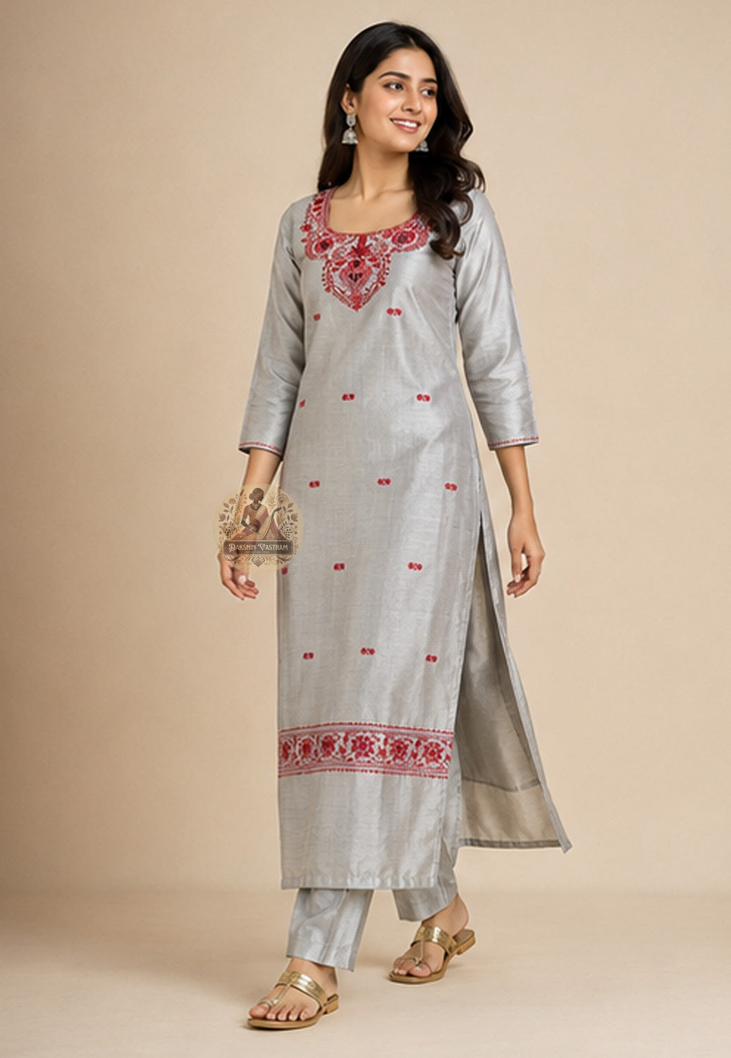 Traditional Baluchari narrative weave border motif on Slate Grey Mulberry silk kurti fabric – handloom craft from Bishnupur