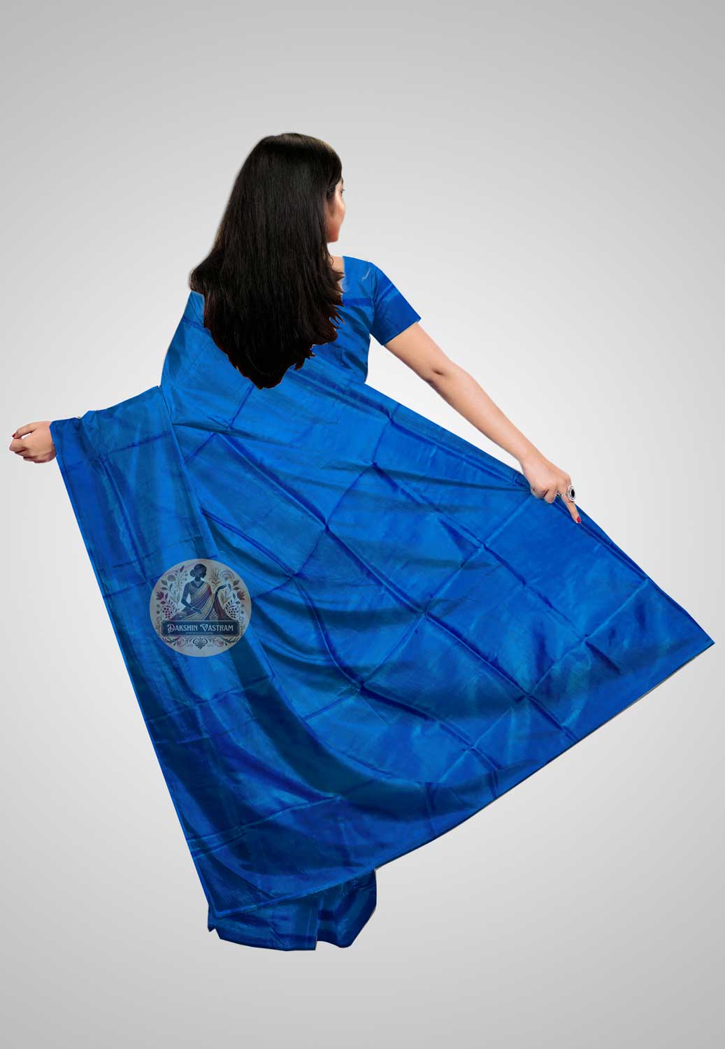 Order Indian Silk Than – Rear view displaying full silk length