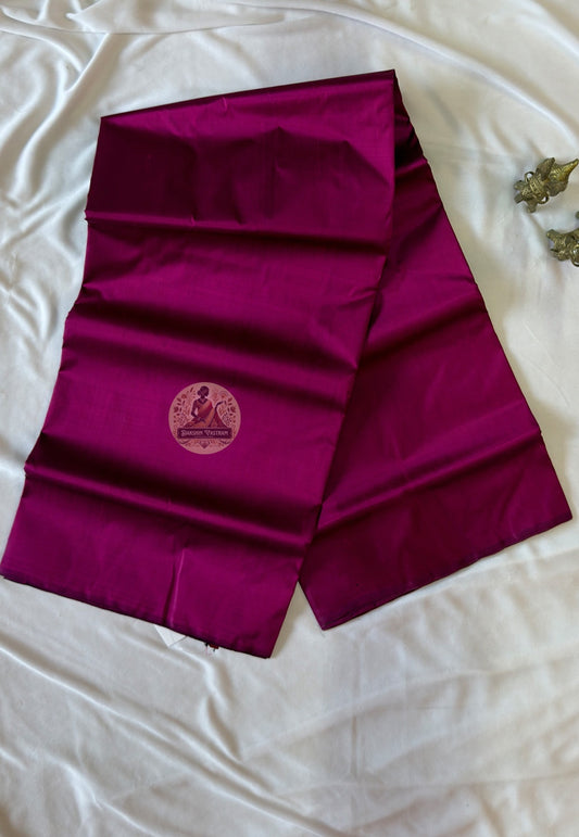 Handwoven Bishnupur silk weave close-up – small-batch fair trade handloom from Bengal, shipped to Stroud and York