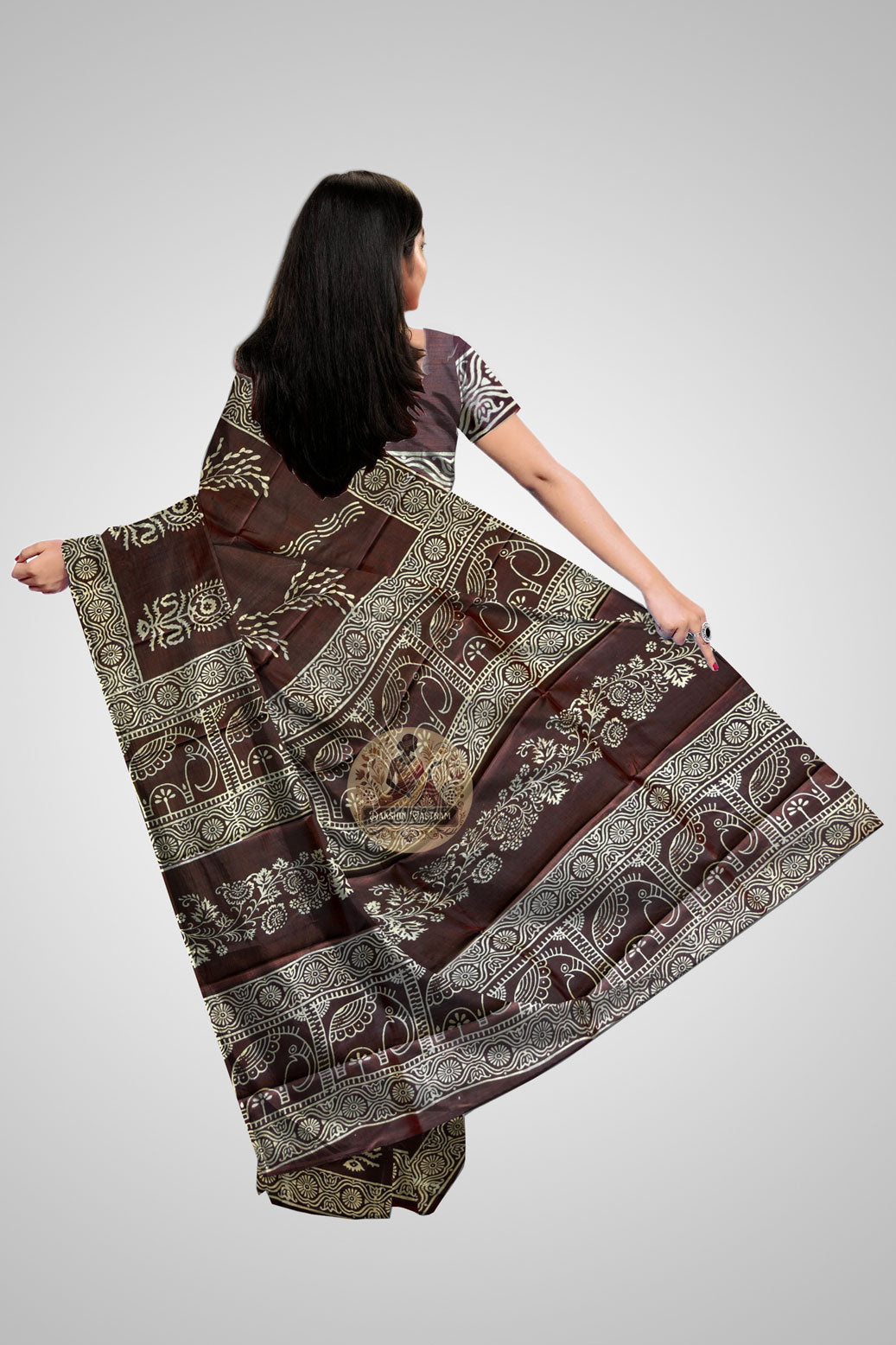 Buy Mulberry Bishnupur Pure Silk Saree – Rear angle with elegant drape