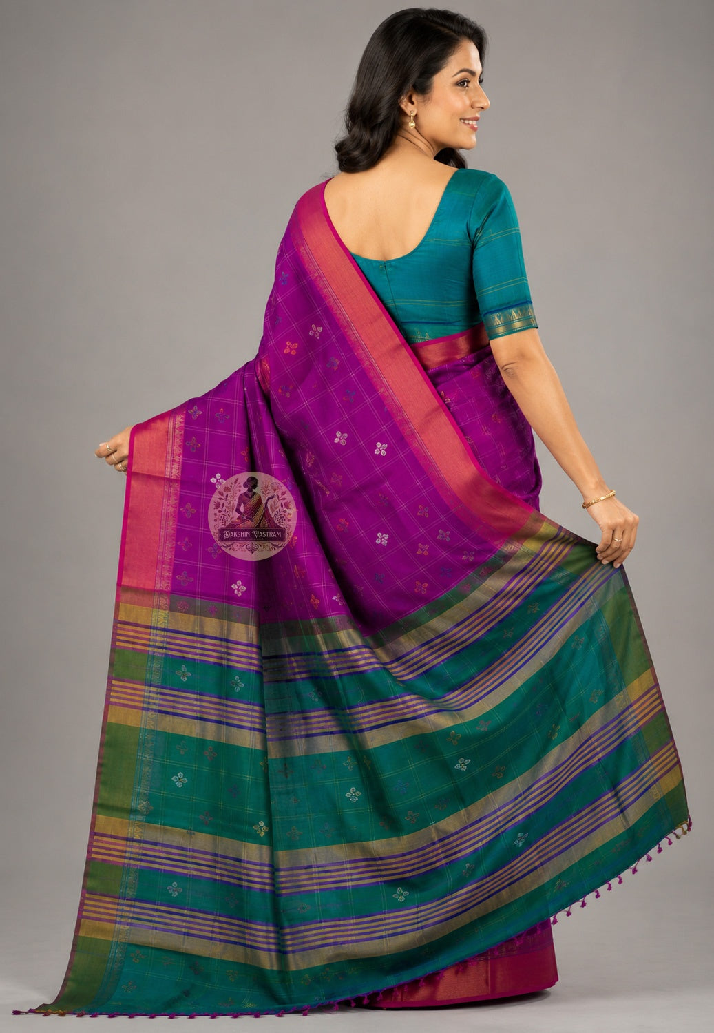 Rear view of Bishnupuri pure katan silk saree – graceful back drape with traditional woven border, handwoven Bengal heritage saree for festive and bridal occasions