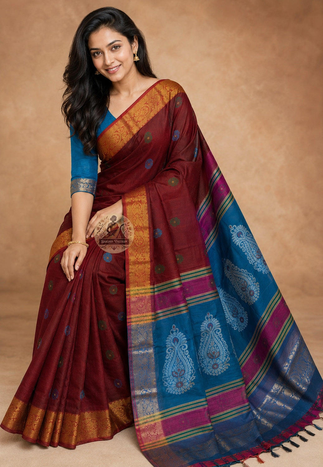 Rear view of handwoven Bishnupur Silk Kolakhetra Saree displaying the richly woven pallu with traditional geometric Kolakhetra motifs in pure Bengal silk