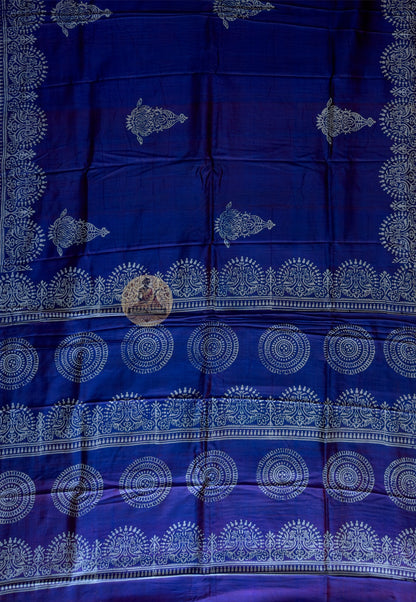 Bishnupur Pure Katan Silk Saree folded – premium handwoven pure Katan silk saree by Dakshin Vastram, directly sourced from Bishnupur weaving families and carefully shipped worldwide