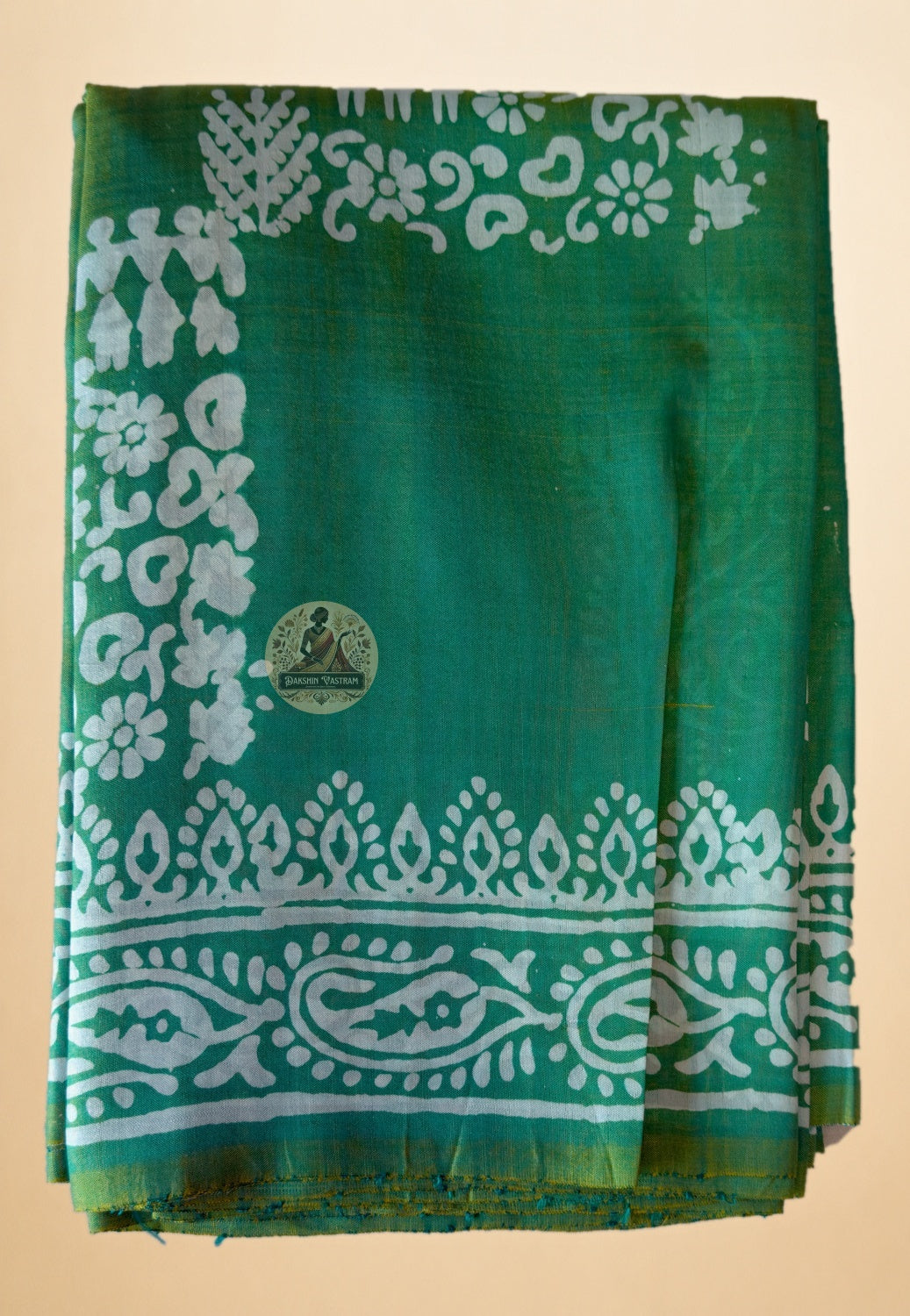 Bishnupur Pure Katan Silk Saree folded – premium handwoven pure Katan silk preservation saree by Dakshin Vastram, directly sourced from Bishnupur weaving families and shipped worldwide