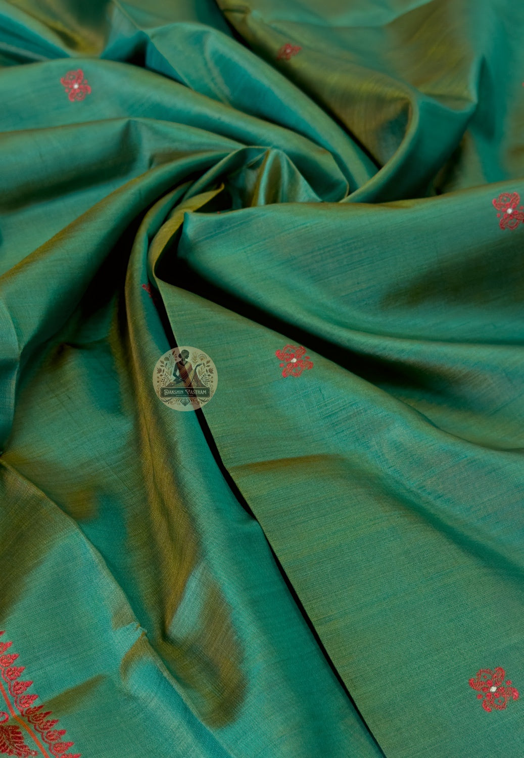 Baluchari silk stole with Dakshin Vastram signature gift packaging – premium Indian textile gift for Diwali and Eid UK